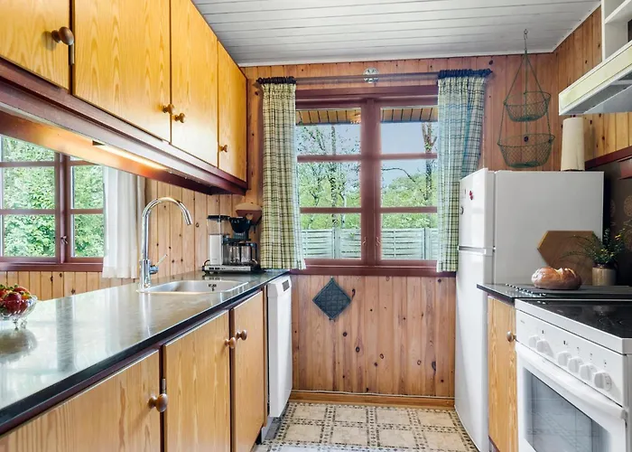 2 Bedroom Beautiful In *